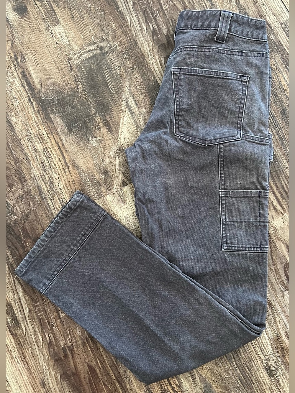 Women’s Straight Leg Jeans in Washed Charcoal